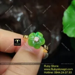 Nhẫn hoa mai Ngọc bích cách điệu, vàng 18k - Ảnh 4