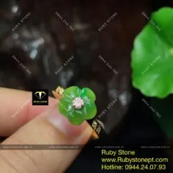 Nhẫn hoa mai Ngọc bích cách điệu, vàng 18k - Ảnh 3