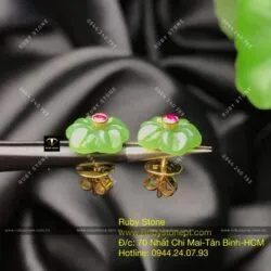 Khuyên tai hoa mai Ngọc bích, vàng 10k - Hình ảnh 4