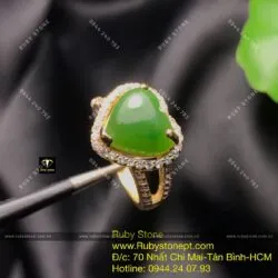 Nhẫn trái tim Ngọc bích, vàng 10k
