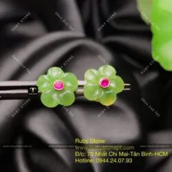 Khuyên tai hoa mai Ngọc bích, vàng 10k