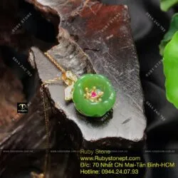 Mặt dây chuyền hoa mẫu đơn Ngọc bích, vàng 10k