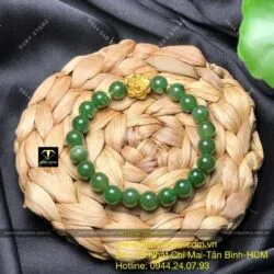 Chuỗi tay ngọc bích Canada 8 ly mix charm hoa sen vàng 24k - Ảnh 4