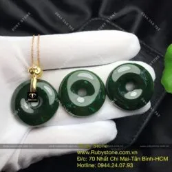 Đồng điếu ngọc bích Canada sẫm màu, vàng 18k Đồng điếu ngọc bích Canada sẫm màu, vàng 18k