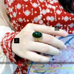 Nhẫn ngọc bích Oval sẫm màu, vàng 18k - Ảnh 2