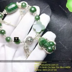 Vòng ngọc bích Canada sẫm màu mix charm bạc - Ảnh 5