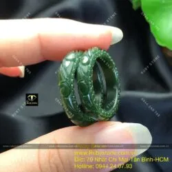 Nhẫn cặp Ngọc bích chạm khắc hoa văn màu đậm - Ảnh 5