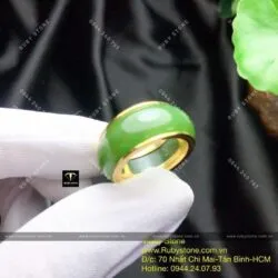Nhẫn tròn ngọc bích Canada 2 viền trơn, vàng 18k - Hình ảnh 3