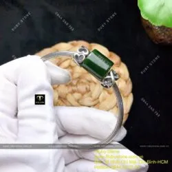 Kiềng tay lu thống Ngọc bích vuông sẫm màu - Hình ảnh 5