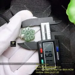 Mạn đà la khắc Lục tự minh chân ngôn Ngọc bích cho bé, KT 18mm