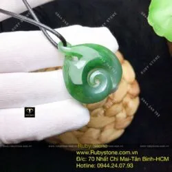 Mặt dây chuyền ngọc bích “Picorua” sự gắn kết mạnh mẽ - Hình ảnh 4