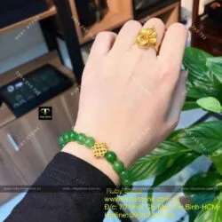 Vòng tay ngọc bích Canada bông lý xanh 8 ly, mix charm Đồng tâm kết vàng 24k - Hình ảnh 4