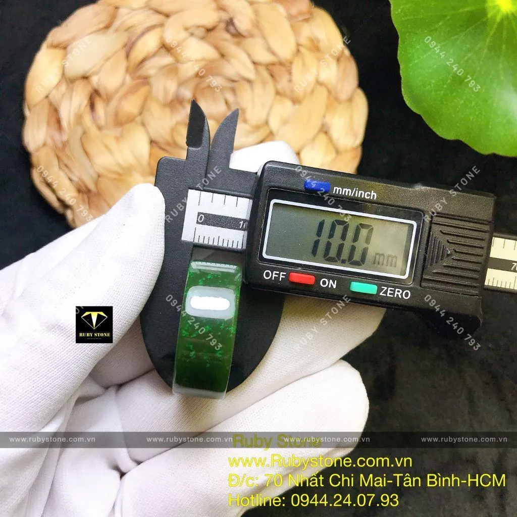 Nhẫn ngọc bích Canada xanh đậm, bản vuông 10 ly Nhẫn ngọc bích Canada xanh đậm, bản vuông 10 ly - Ảnh 4