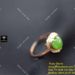 Nhẫn trái tim Ngọc bích, vàng 18k