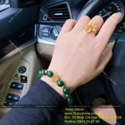 Vòng chuỗi ngọc bích Canada màu đậm, mix charm vàng 24k - Ảnh 3