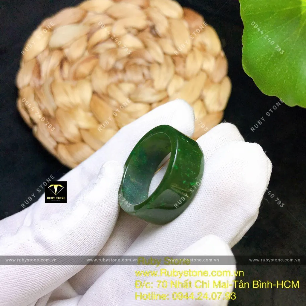 Nhẫn ngọc bích Canada xanh đậm, bản vuông 10 ly Nhẫn ngọc bích Canada xanh đậm, bản vuông 10 ly - Ảnh 5