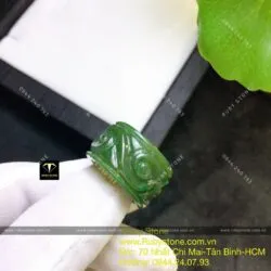 Nhẫn ngọc bích Canada khắc hoa văn Âm-Dương (Yin - Yang) Nhẫn ngọc bích Canada khắc hoa văn Âm-Dương (Yin - Yang)