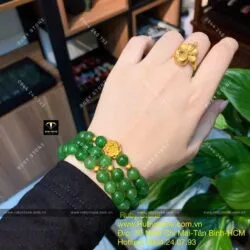 Vòng chuỗi Ngọc bích Canada 8 ly, cuốn 3 vòng, mix charm vàng 24k - Hình ảnh 4