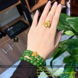 Vòng tay Ngọc bích Canada 8 ly, cuốn 3 mix charm vàng 24k Vòng tay Ngọc bích Canada 8 ly, cuốn 3 mix charm vàng 24k