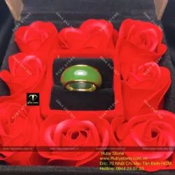 Nhẫn ngọc bích Canada mo tròn 8 ly xanh lá, vàng 10k