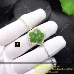 Lắc bạc hoa mai ngọc bích Canada