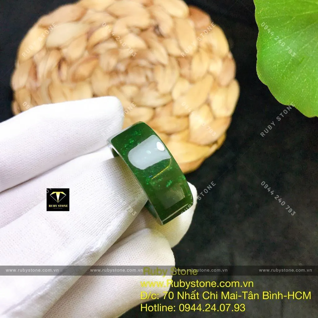 Nhẫn ngọc bích Canada xanh đậm, bản vuông 10 ly Nhẫn ngọc bích Canada xanh đậm, bản vuông 10 ly - Ảnh 7
