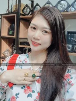 Mặt dây chuyền Trái châu Ngọc bích, vàng 18k - Hình ảnh 2