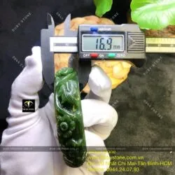 Vòng ngọc bích Canada chạm Hoa mai như ý, ni tay 55mm - Hình ảnh 8