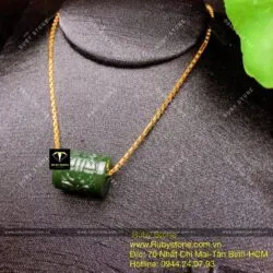 Lu thống ngọc bích Canada chạm khắc tinh xảo Lu thống ngọc bích Canada chạm khắc tinh xảo