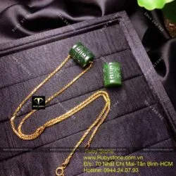 Lu thống ngọc bích Canada chạm khắc tinh xảo Lu thống ngọc bích Canada chạm khắc tinh xảo