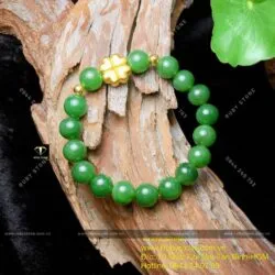 Vòng tay ngọc bích Canada 10 ly, mix charm Cỏ 4 cánh vàng 24k