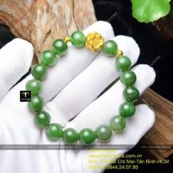 Vòng ngọc bích Canada 10 ly mix charm vàng hoa sen 24k - Hình ảnh 4