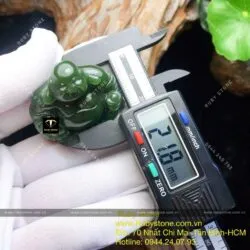 Phật Di Lặc ngọc bích Canada dáng ngồi tự tại, KT 32mm - Hình ảnh 2
