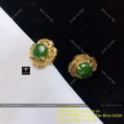 Khuyên tai ngọc bích Canada thiết kế dáng hoa mai, vàng 10k Khuyên tai ngọc bích Canada thiết kế dáng hoa mai, vàng 10k