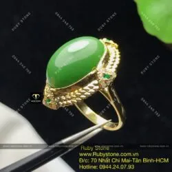 Nhẫn oval ngọc bích Canada vàng dây vặn, vàng 10k Nhẫn oval ngọc bích Canada vàng dây vặn, vàng 10k