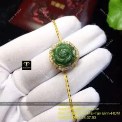 Lắc hoa mẫu đơn ngọc bích Canada, vàng 18k - Hình ảnh 7