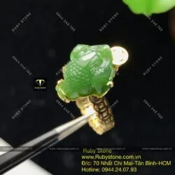 Nhẫn Thiềm thừ ngọc bích Canada đai đồng tiền, vàng 10k - Hình ảnh 6