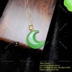 Mặt dây chuyền Trăng khuyết Ngọc bích, móc vàng 18k - Hình ảnh 9