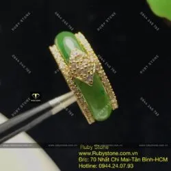 Nhẫn tròn Ngọc bích viền tấm, vàng 10k - Hình ảnh 8