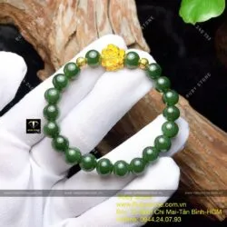 Vòng ngọc bích Canada 8 ly xanh đậm, mix charm Hoa sen vàng 24k - Ảnh 4