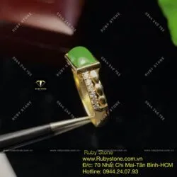 Nhẫn yên ngựa mảnh ngọc bích Canada, vàng 10k Nhẫn yên ngựa mảnh ngọc bích Canada, vàng 10k