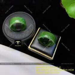 Nhẫn cặp Ngọc bích Canada, bản vuông 8mm