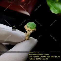 Nhẫn hoa mẫu đơn Ngọc bích, viền tấm trắng có lá, vàng 10k