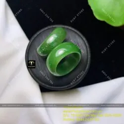 Cặp nhẫn Ngọc bích xanh lá, bản 9mm - Hình ảnh 2