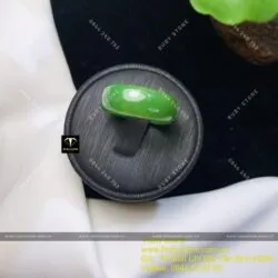 Nhẫn ngọc bích Canada xanh lá, bản 9mm