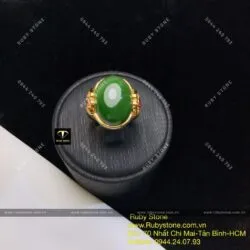 Nhẫn Oval ngọc bích đính 2 hột đỏ, vàng 10k - Ảnh 4