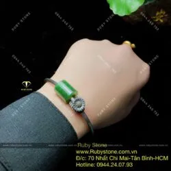 Kiềng tay bạc Lu thống ngọc bích, charm hoa cúc - Hình ảnh 4