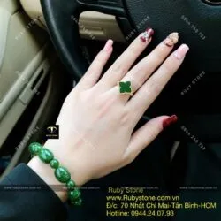 Bộ vòng lu thống Ngọc bích và nhẫn cỏ bốn cánh nhọn, vàng 10k