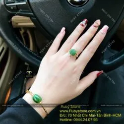 Bộ kiềng tay lu thống, vàng 18k và nhẫn hoa mẫu đơn, vàng 10k