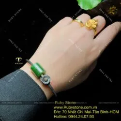 Kiềng tay bạc Lu thống ngọc bích, charm hoa cúc - Hình ảnh 3